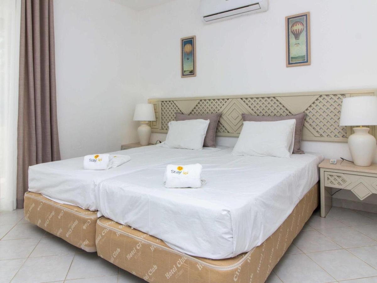Estima Golf House Apartment - Luxurious & 6 Pools & Golf & Tennis อัลบูเฟรา ภายนอก รูปภาพ